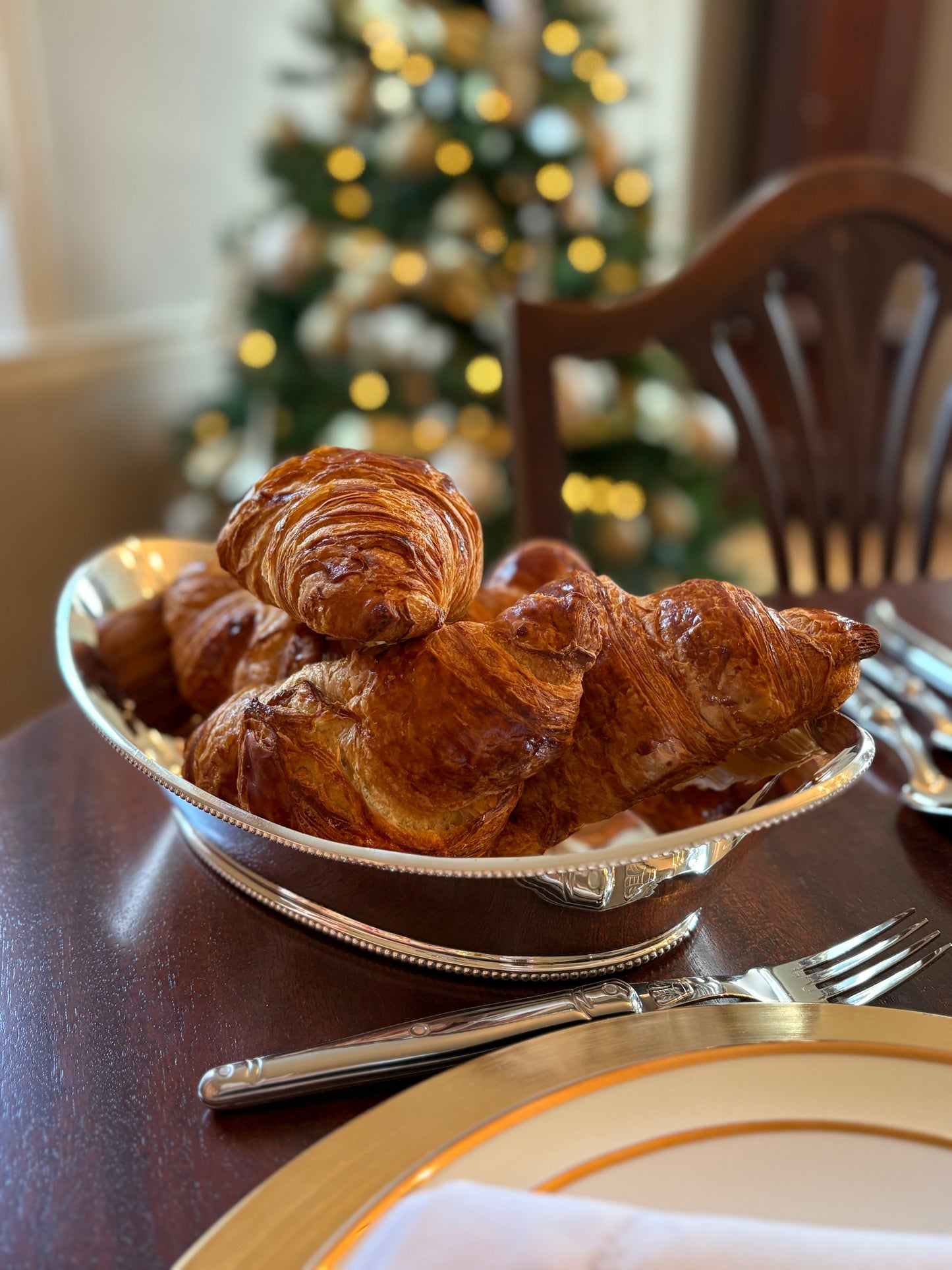 Hôtel Silver - Vintage Beaded Rim Bread Basket