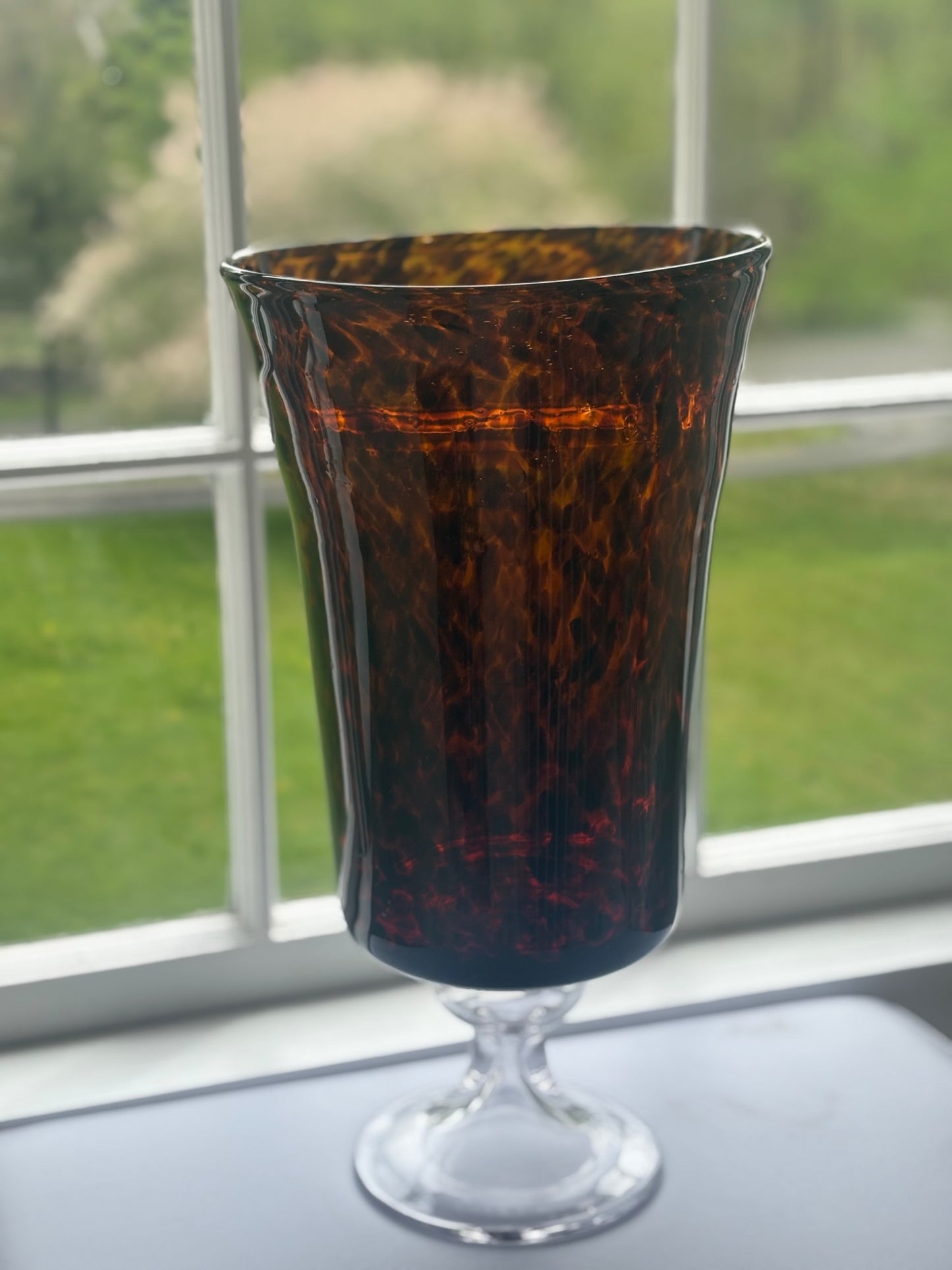 Grand Park Avenue Tortoise Glass Vase