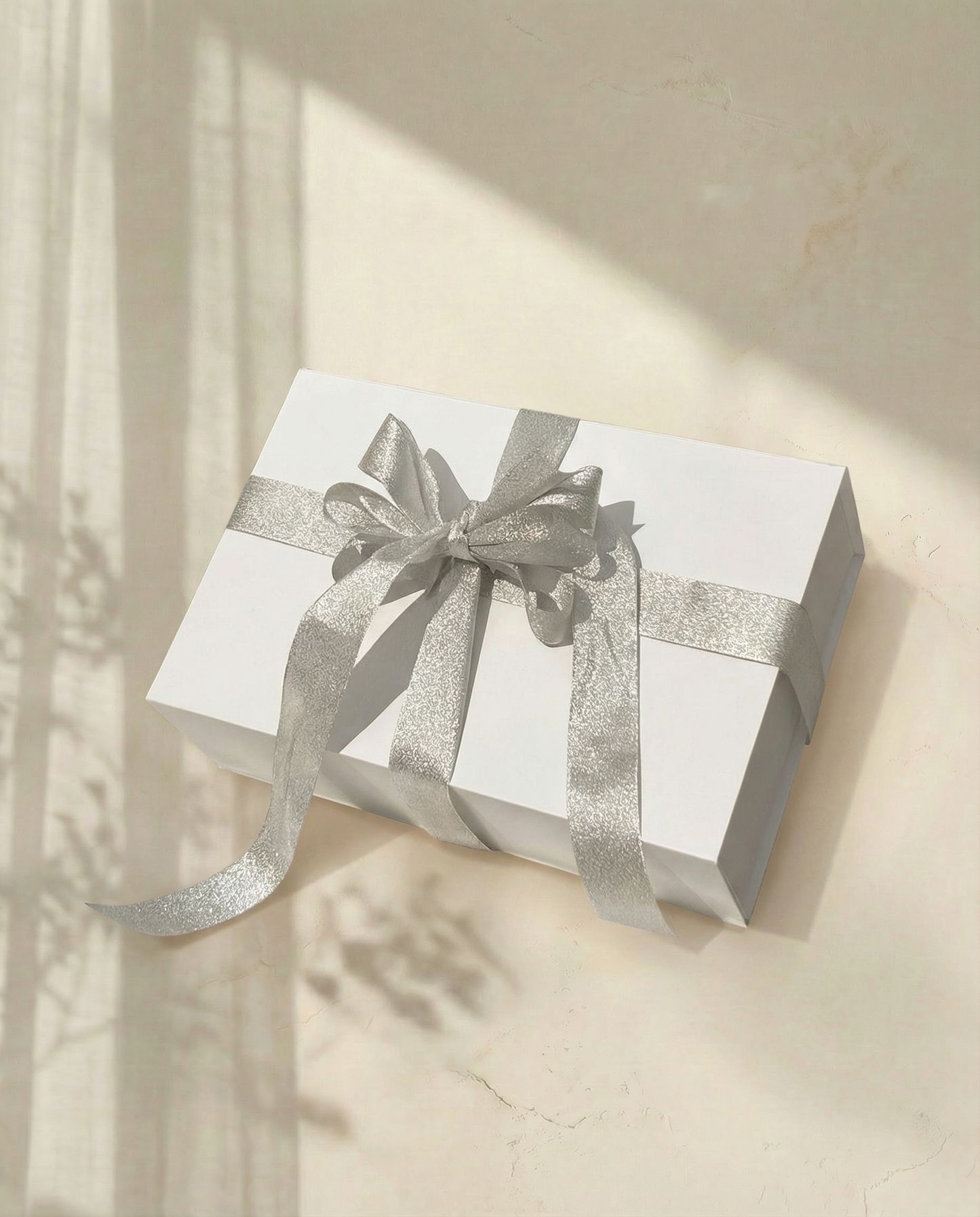 La Coveted Nest Custom Gift Wrap: Black or White Box