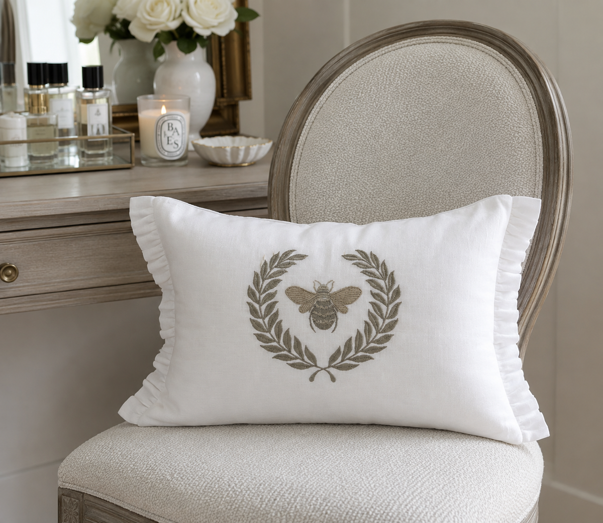 French Bee Décor Pillow - White Linen