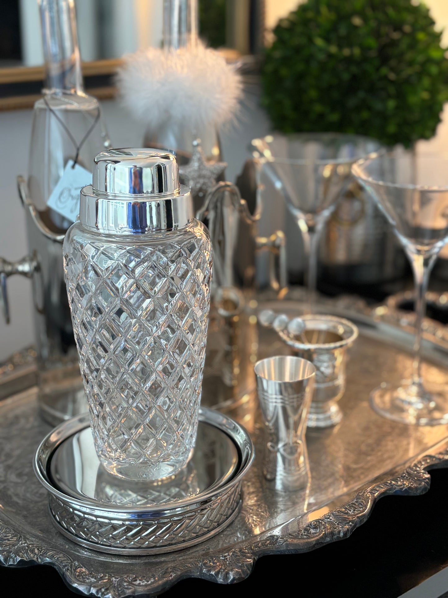 Hôtel Silver - Vintage Cut Glass Cocktail Shaker