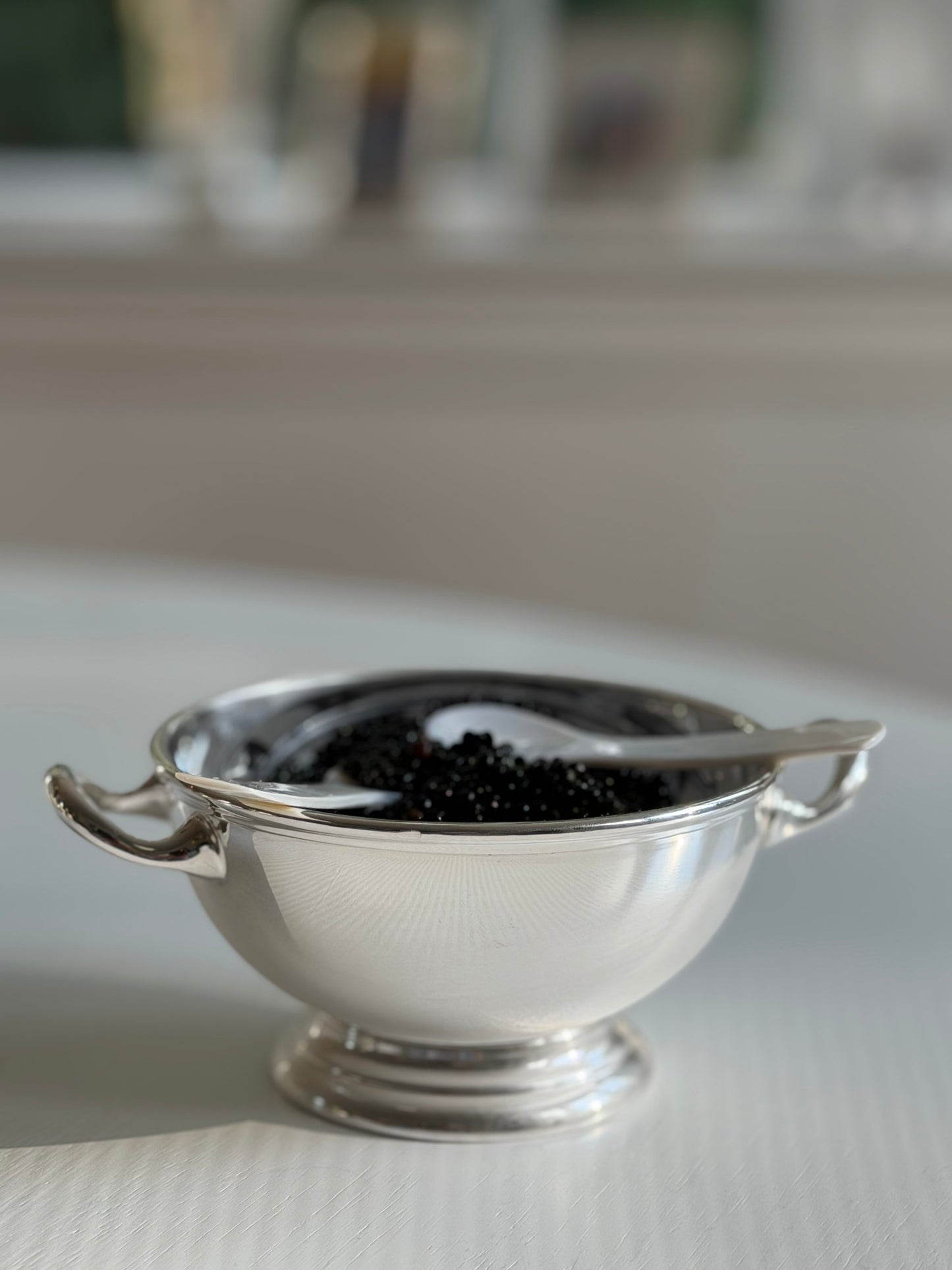 Hôtel Silver - Vintage Caviar Server with Mother of Pearl Spoons