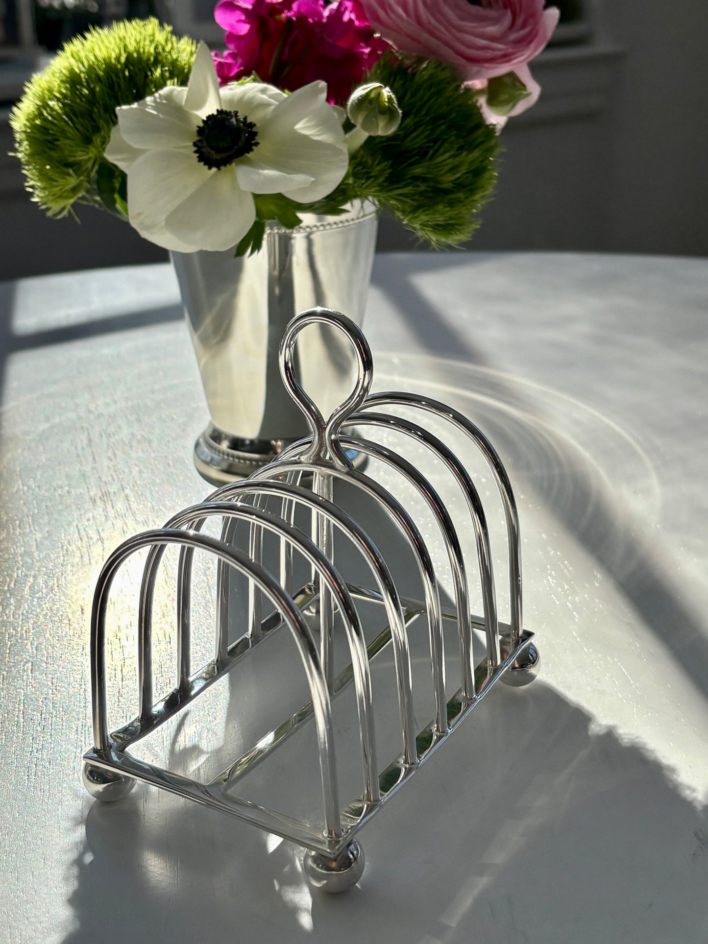 Hôtel Silver - Vintage Toast Rack, Grand 6-Slice With Ball Feet
