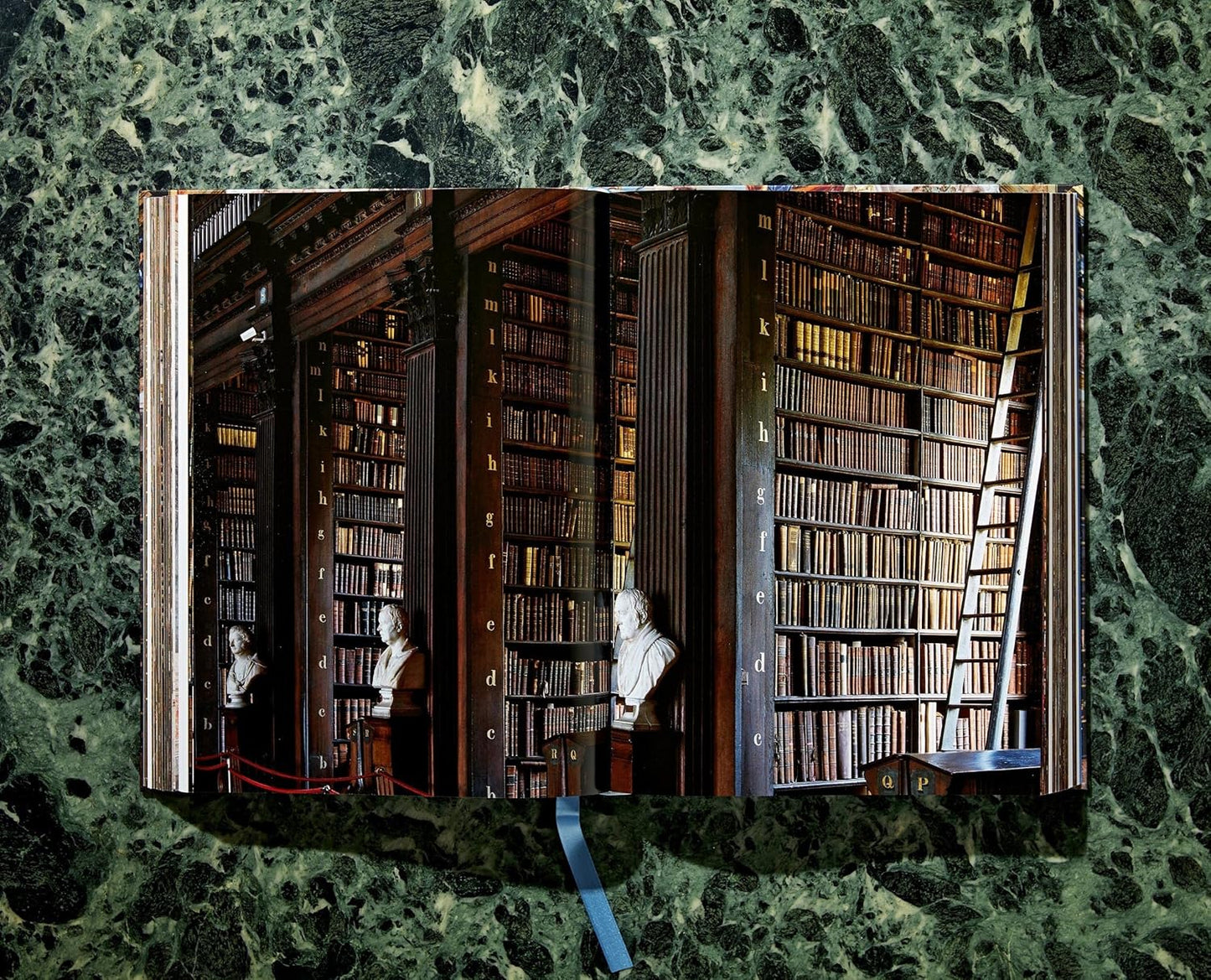 Massimo Listri: The World's Most Beautiful Libraries