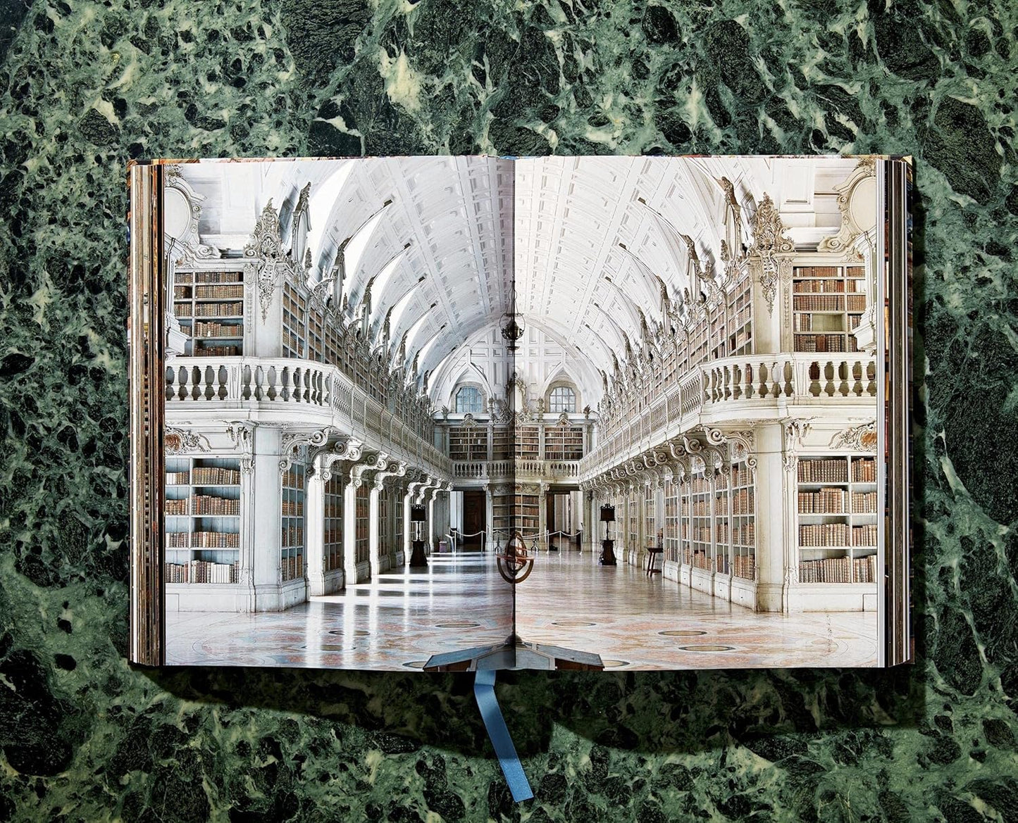 Massimo Listri: The World's Most Beautiful Libraries