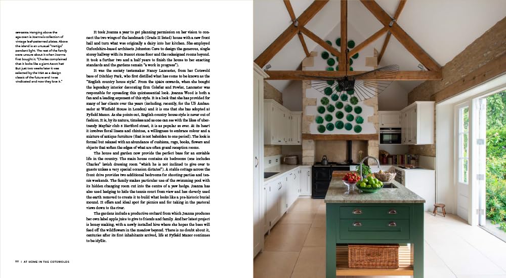At Home in the Cotswolds: Secrets of English Country House