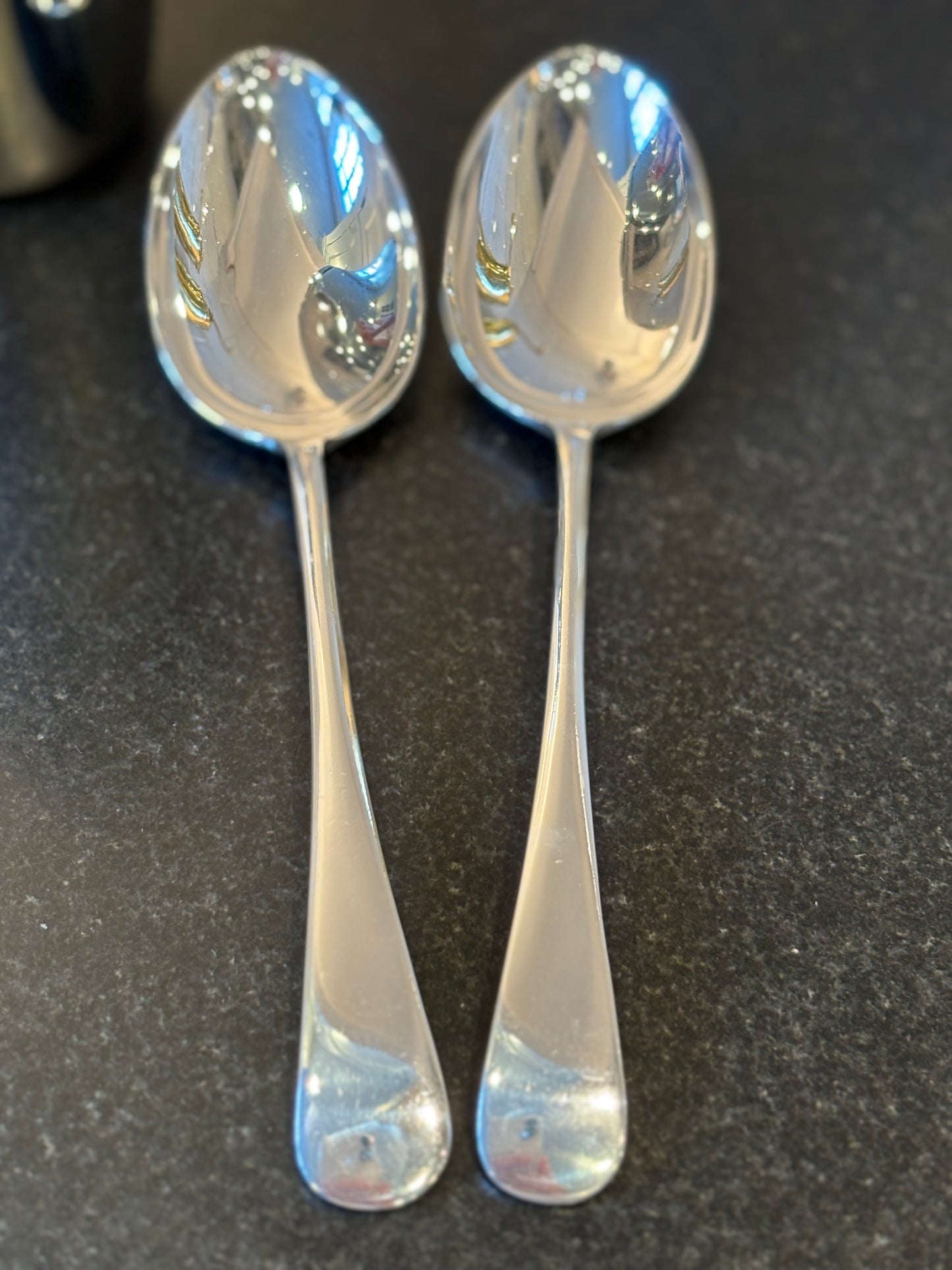 Hôtel Silver - Vintage Pair of English Serving Spoons