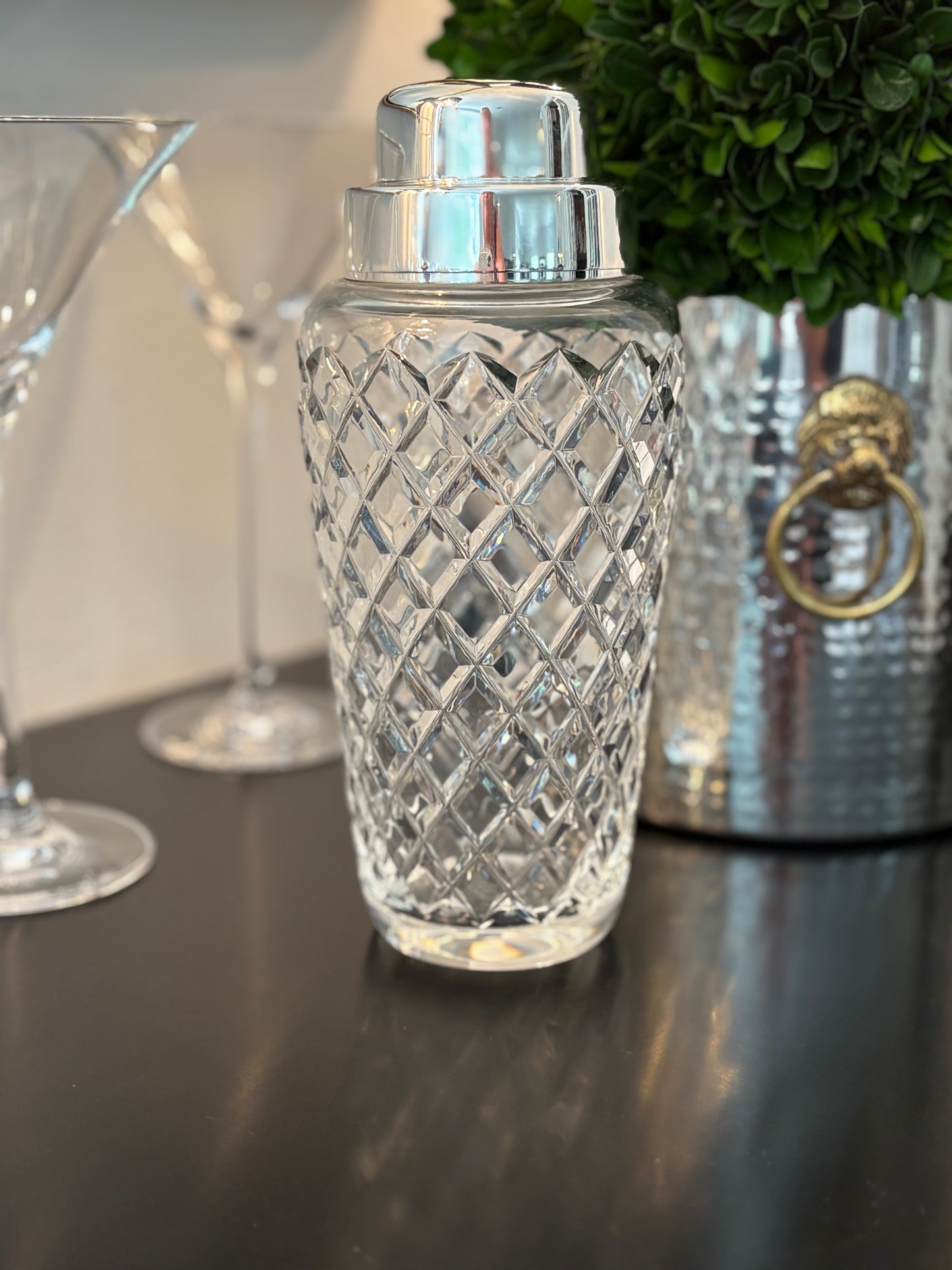 Hôtel Silver - Vintage Cut Glass Cocktail Shaker