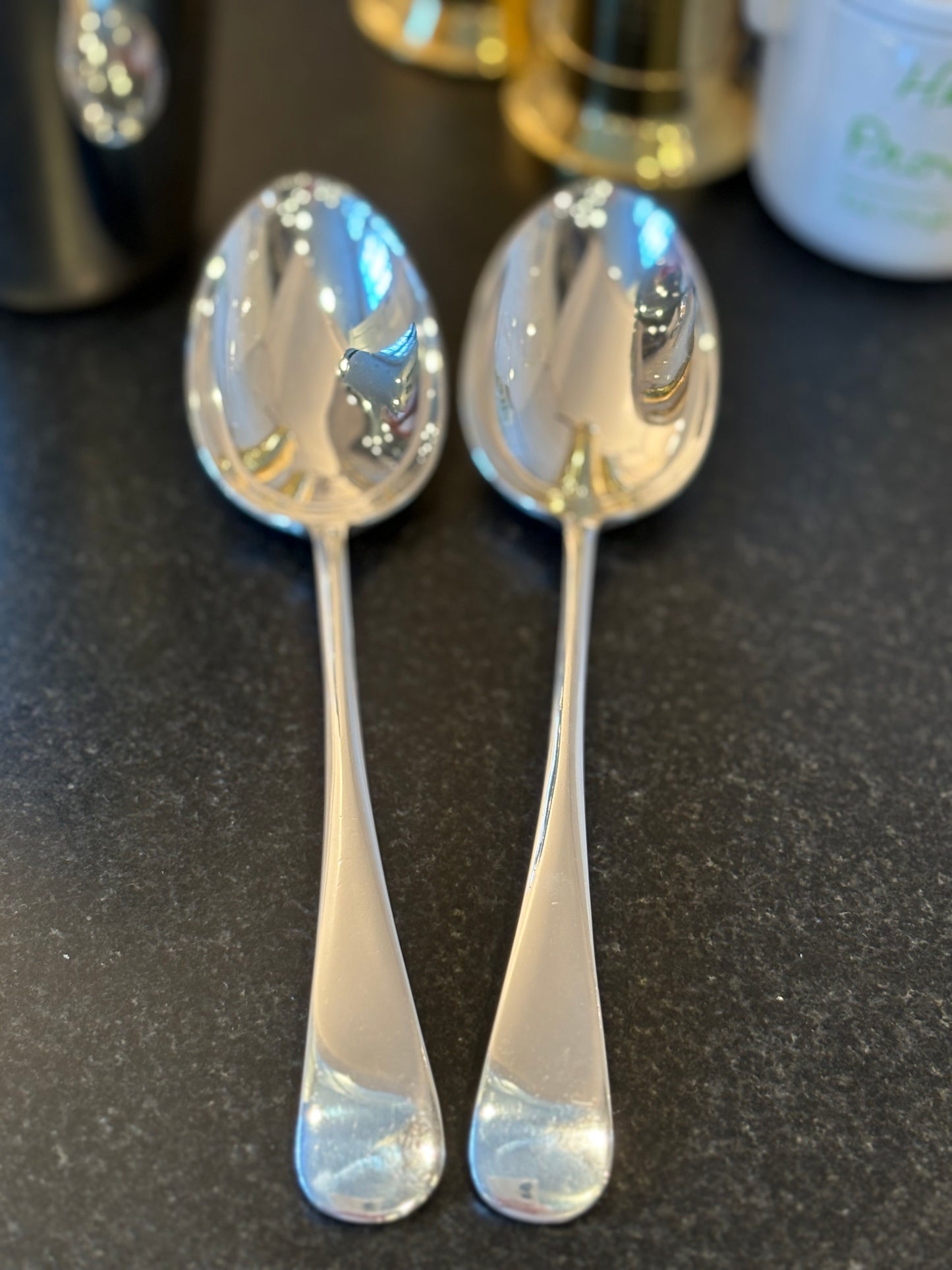 Hôtel Silver - Vintage Pair of English Serving Spoons