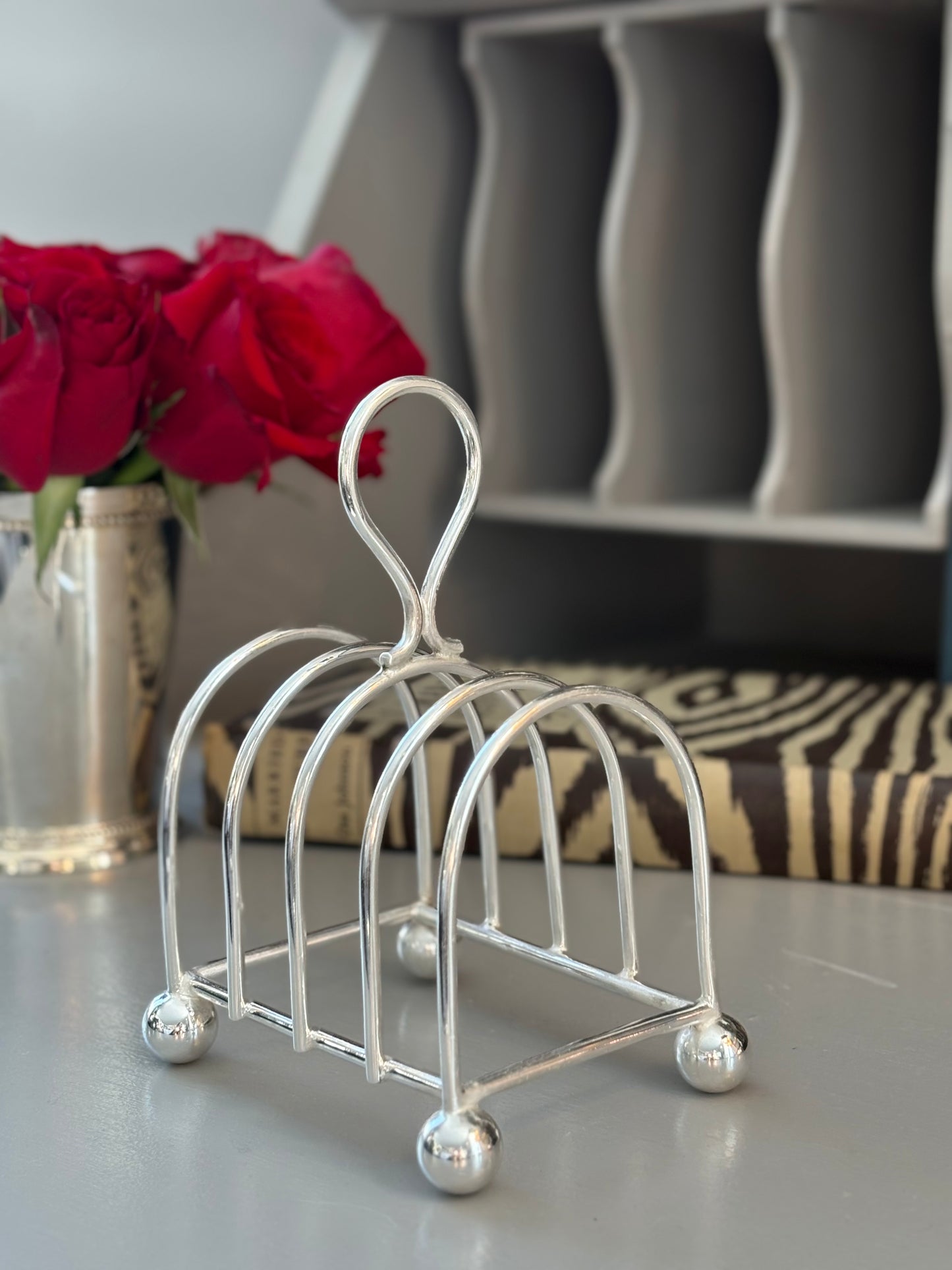 Hôtel Silver - Vintage Toast Rack, 4-Slice With Ball Feet