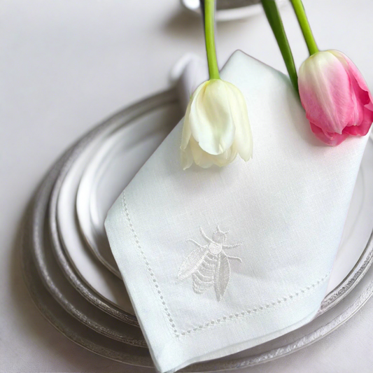 Hemstitch Bee On Italian Linen Large Napkin - Set of 4
